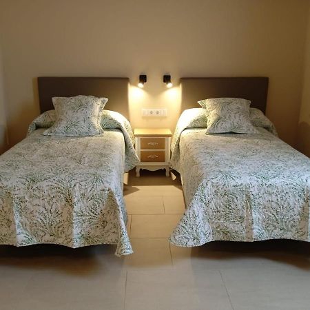 O Lar Do Alecrin Hotel Friol Buitenkant foto